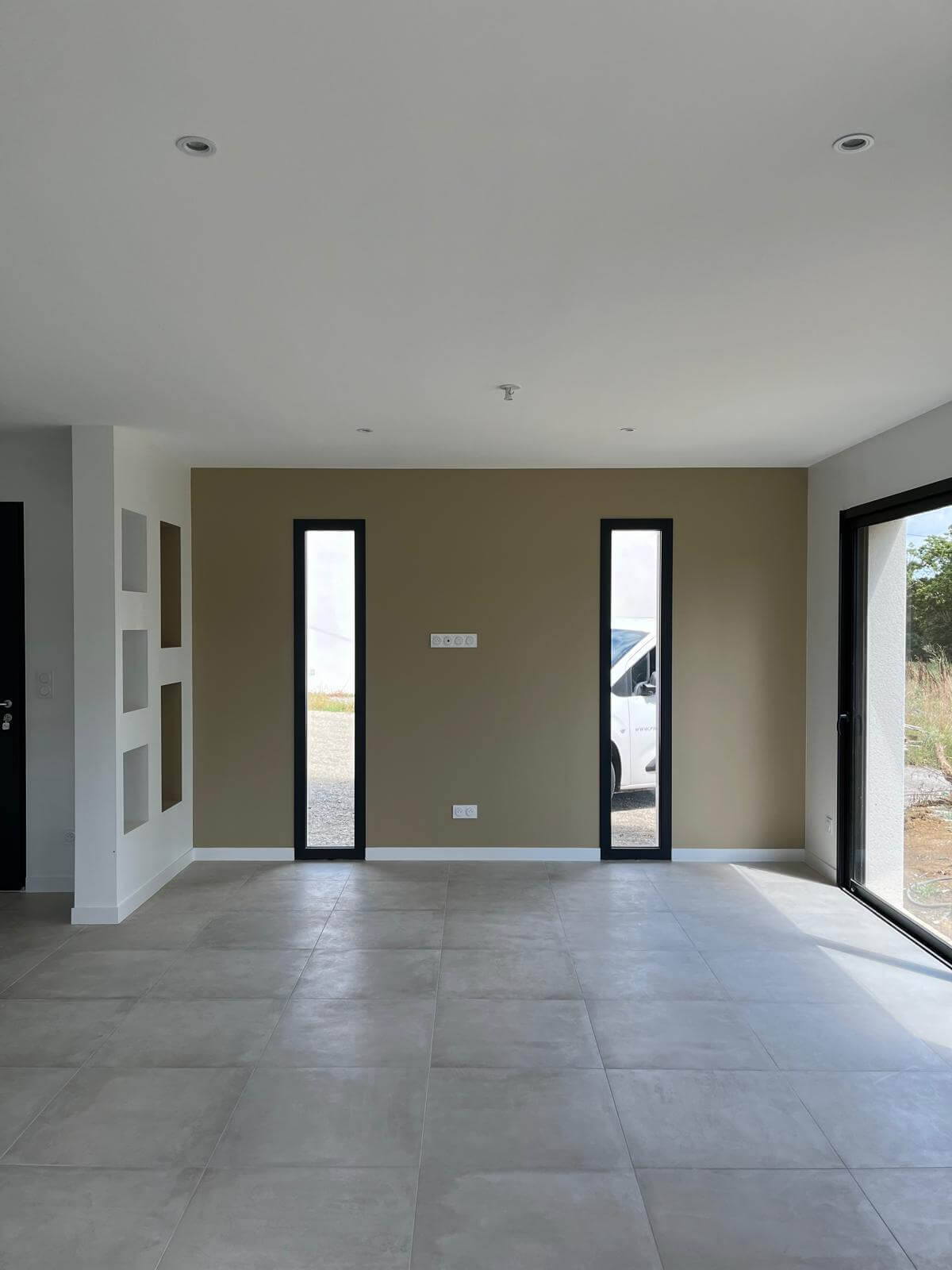 CARRÉ PEINTURE | Peinture & Sols Sportifs Toulouse