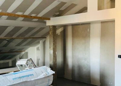 Peinture mur intérieur maison AVANT