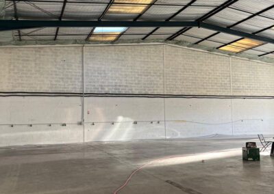 Rénovation peinture hangar à Toulouse AVANT